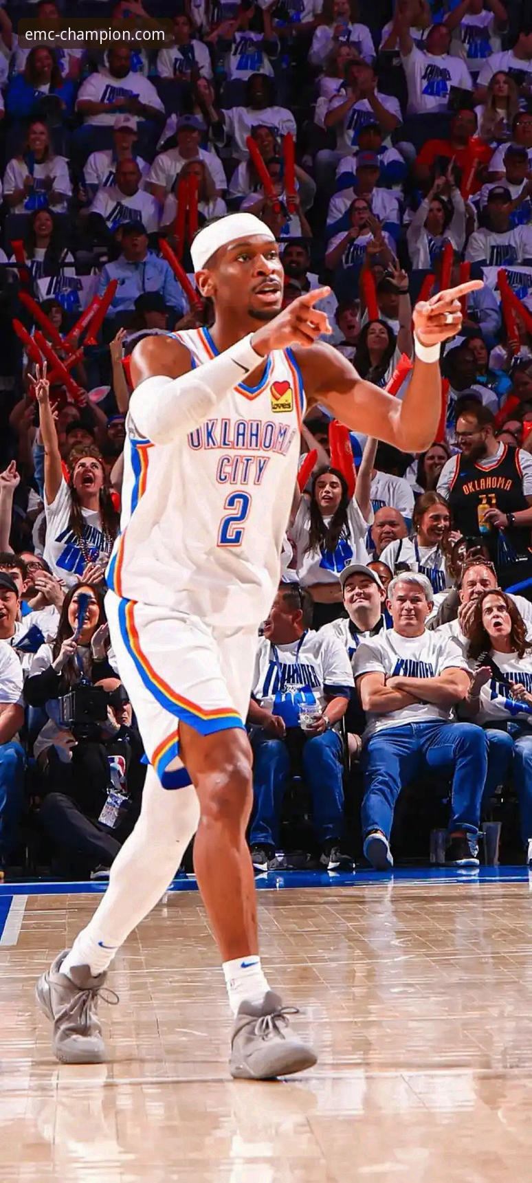 易倍体育投注平台安装失败 亚历山大47分加时救主,雷霆险胜活塞巩固榜首,易倍体育平台赛事解析